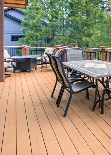 Pisos Deck
